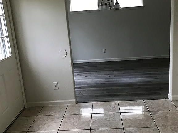 3rd image of 13907 Fraser Lake Ln