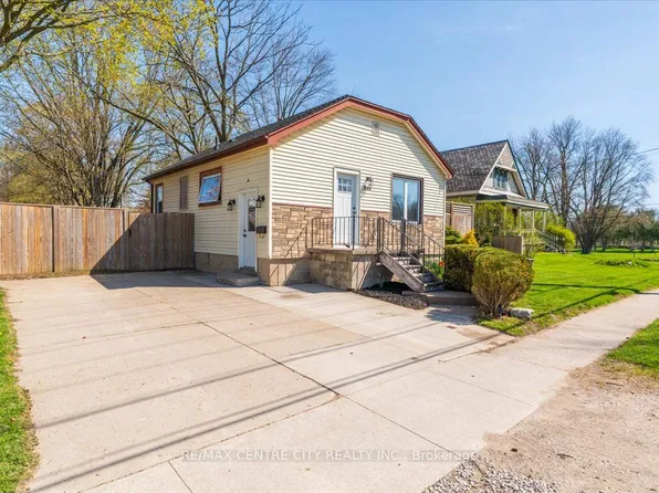 359 Albert St, Strathroy Caradoc, ON N7G 1W4