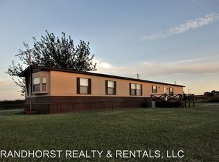 9923 N 2410 Rd, Weatherford, OK 73096