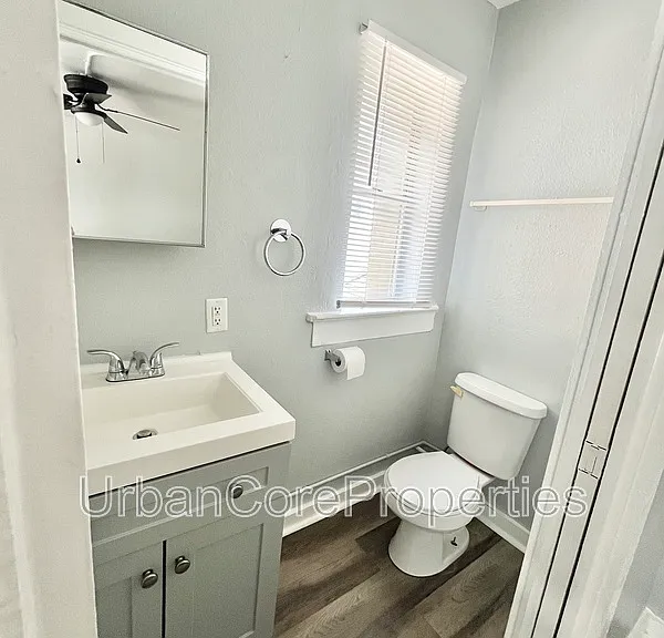 417 4th St N #201 — Photo 10