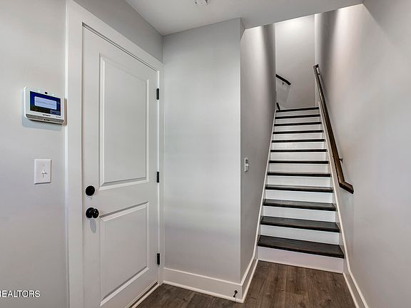 4th image of 1108 River Fork Way