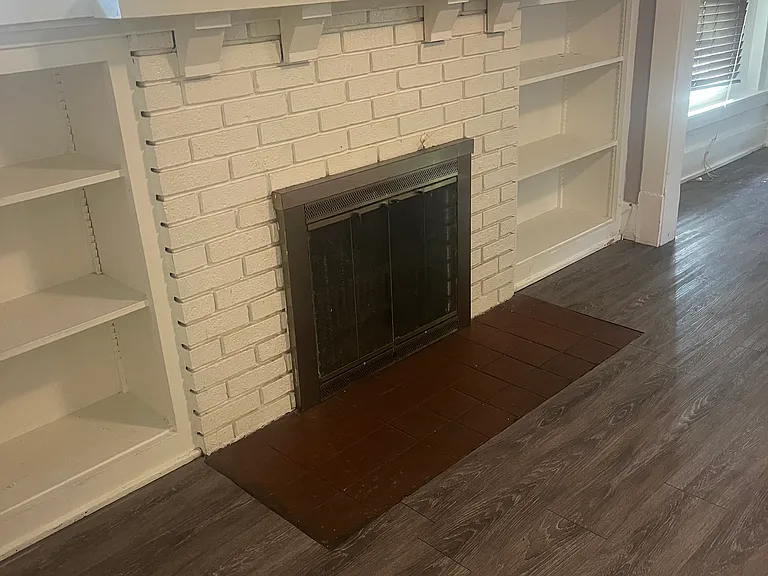 660 S Haworth Ave — Photo 9