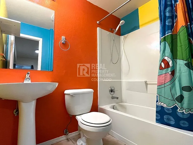 1067 Clogger Ln — Photo 24