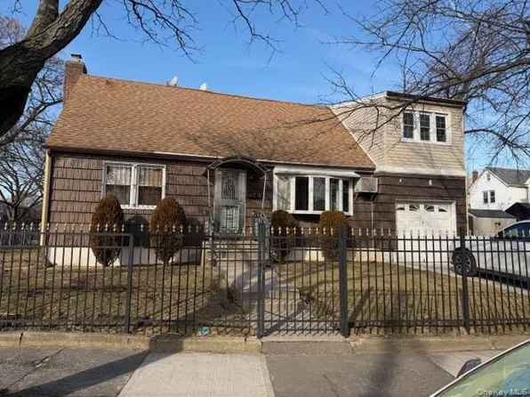 11939 143rd St, Jamaica, NY 11436