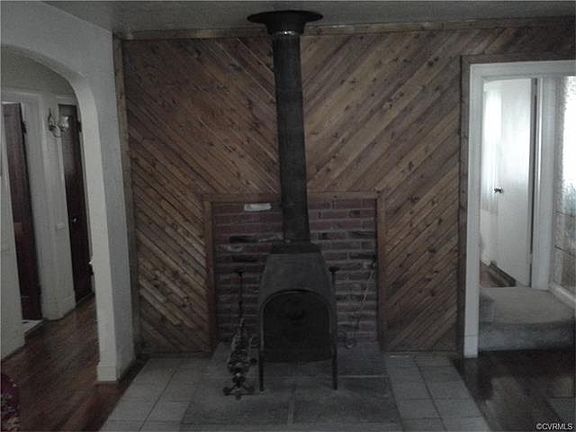 5th image of 3213 Watson Ave