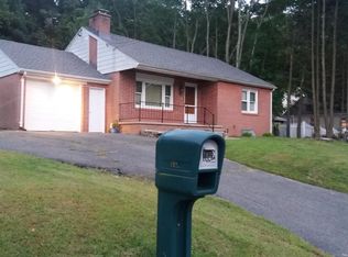 102 Braeburn Rd, East Longmeadow, MA 01028