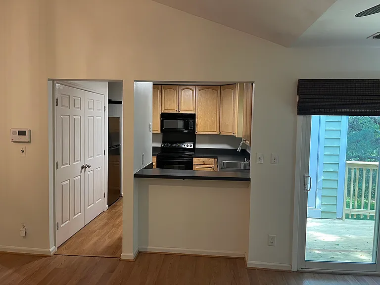 3222 Selwyn Farms Ln #6 — Photo 5
