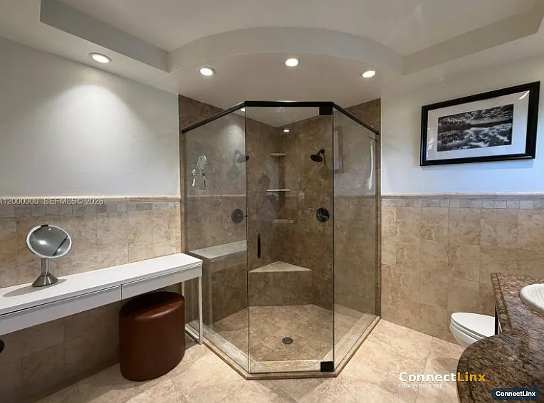 5704 SW 116th Ave — Photo 6
