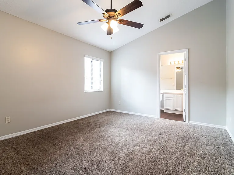 296 Morning Glory Dr — Photo 9
