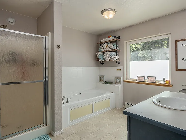 2331 Blue Sparkle Dr — Photo 7