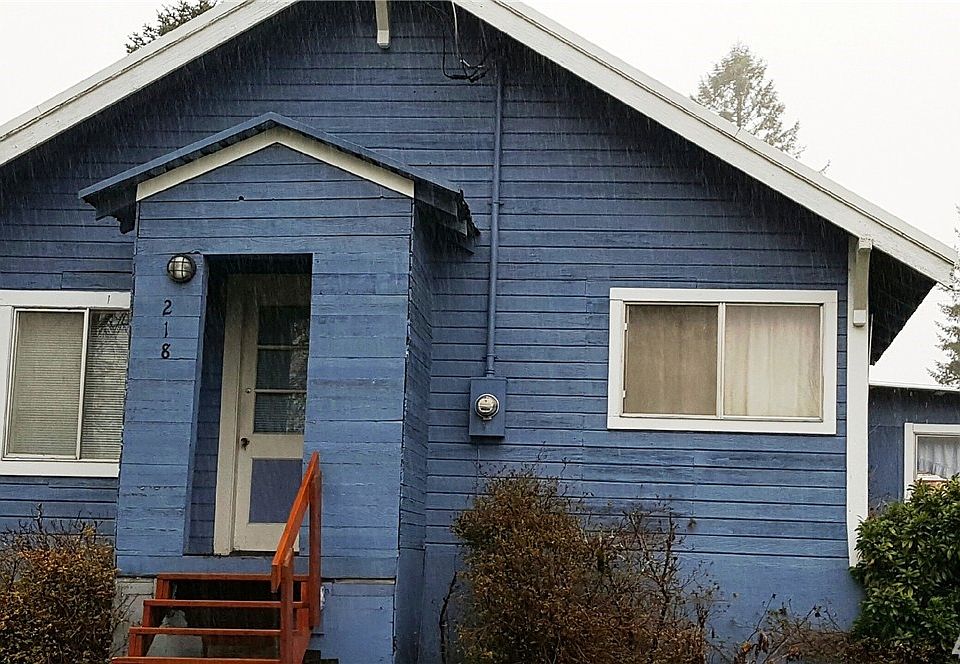 2nd image of 218 Hope St