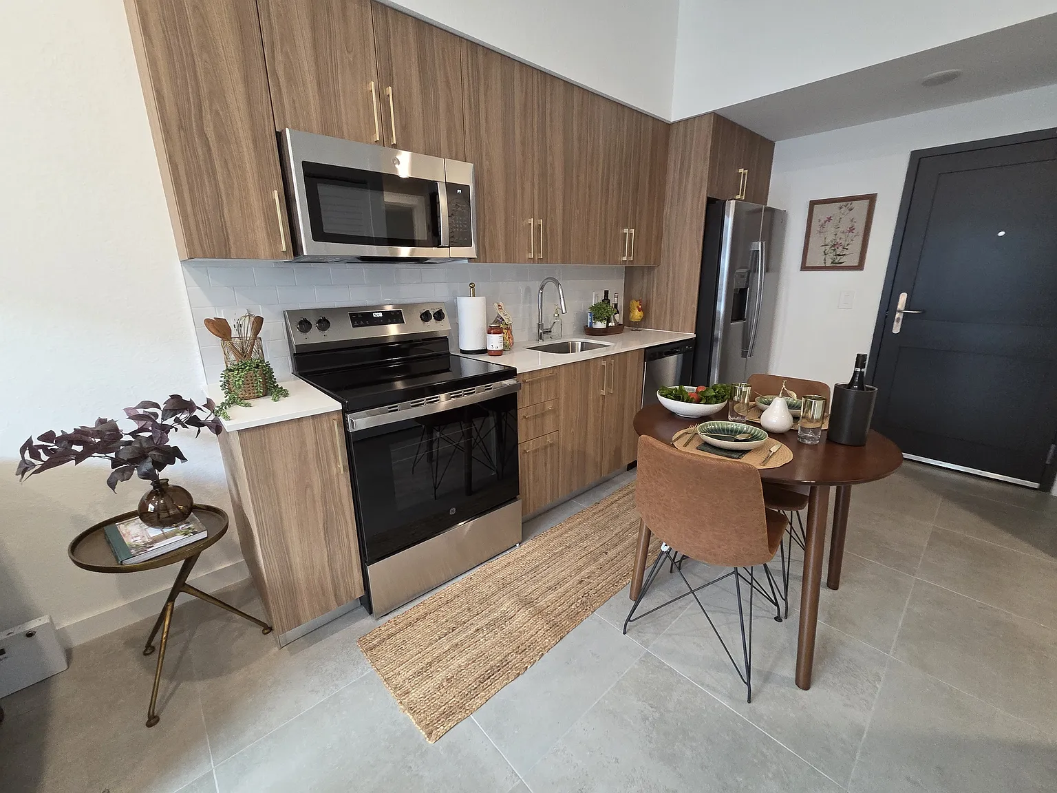 1 bed, 625 sqft, $2,089 — Photo 2