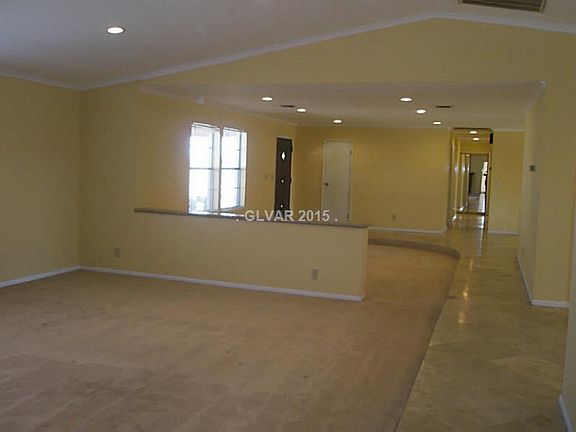 5th image of 7435 Ullom Dr #0