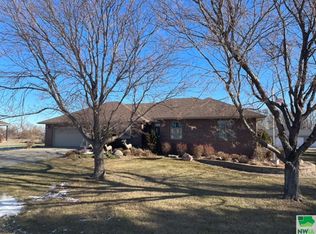 1352 Harding Ave, Rock Rapids, IA 51246