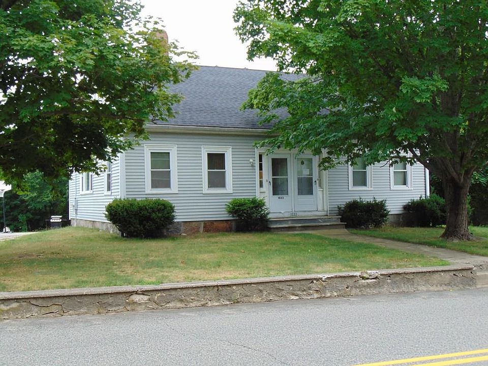 2nd image of 1033 Main St
