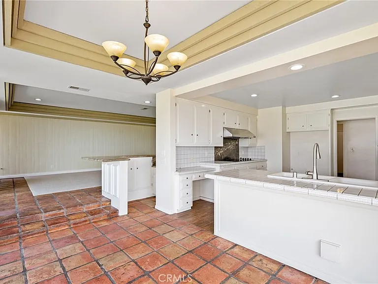 7117 Avenida Altisima — Photo 32