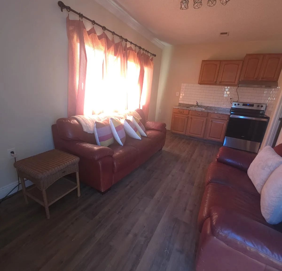 1 bed, 600 sqft, $1,200 — Photo 1
