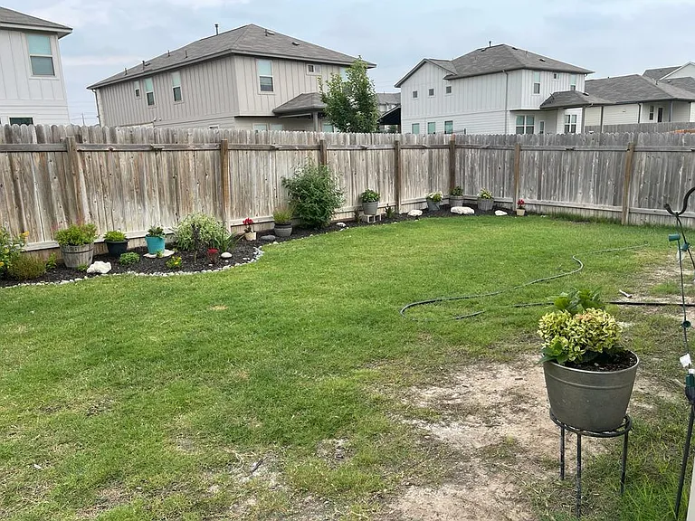 160 Earl Keen St — Photo 22