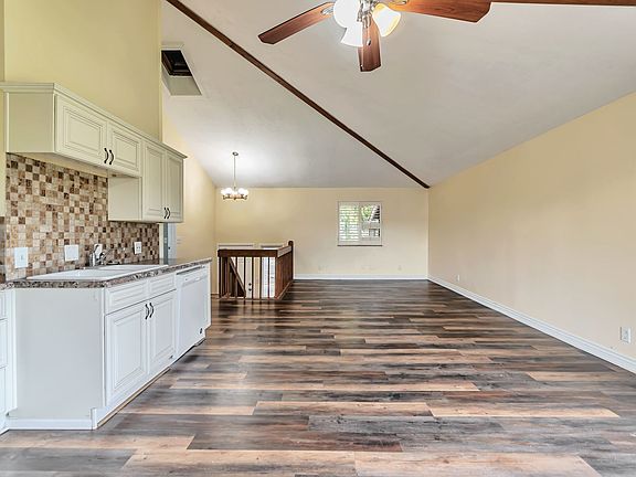 5th image of 509 N Bright Ct W #5-700