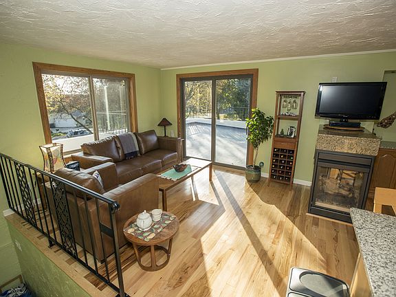 Upstairs living room