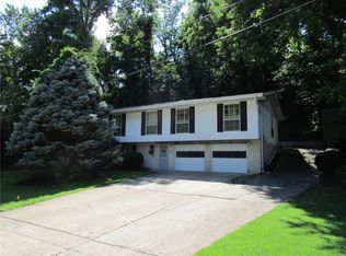 1 Briarcliffe Dr, Collinsville, IL