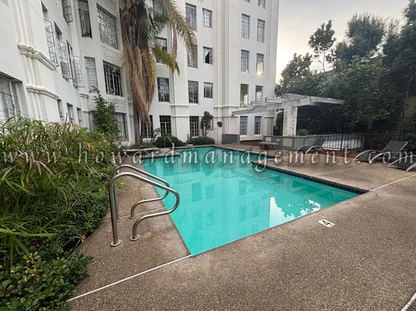 Wilshire Mediterranean Apartments