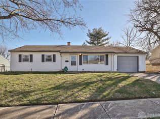 127 Ebony Ln, Fairborn, OH 45324