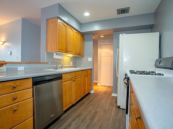 5th image of 1375 Rebecca Dr APT 118