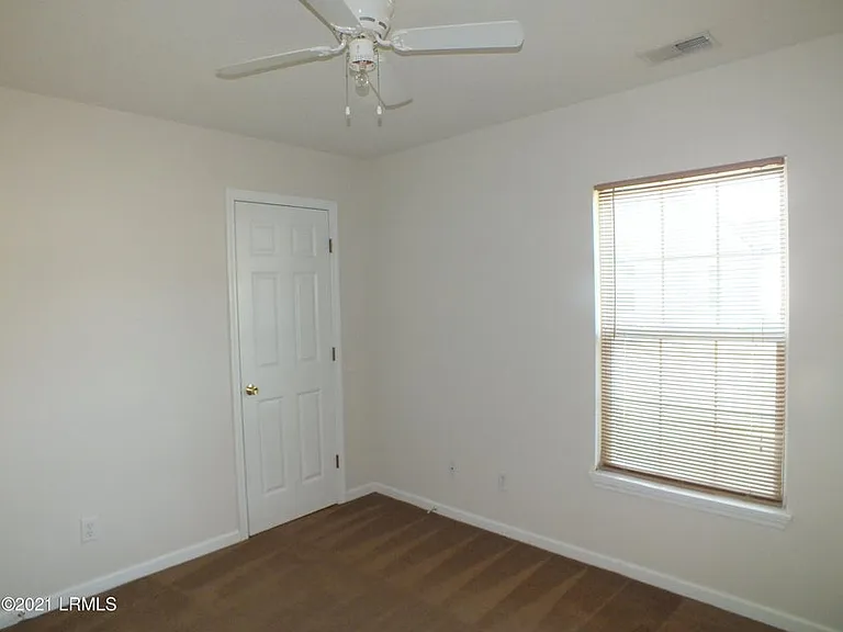 255 Colony Dr — Photo 16