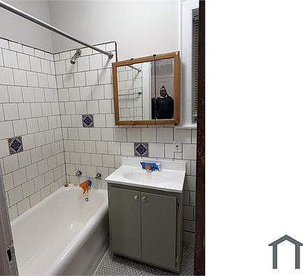1st image of 6747 S Oglesby Ave #3E
