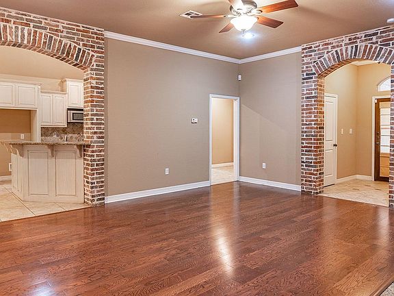 5th image of 4120 Pinehurst Dr