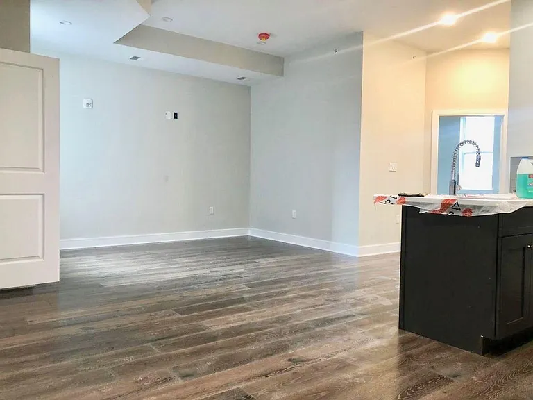 1229 N Franklin St #3R — Photo 10