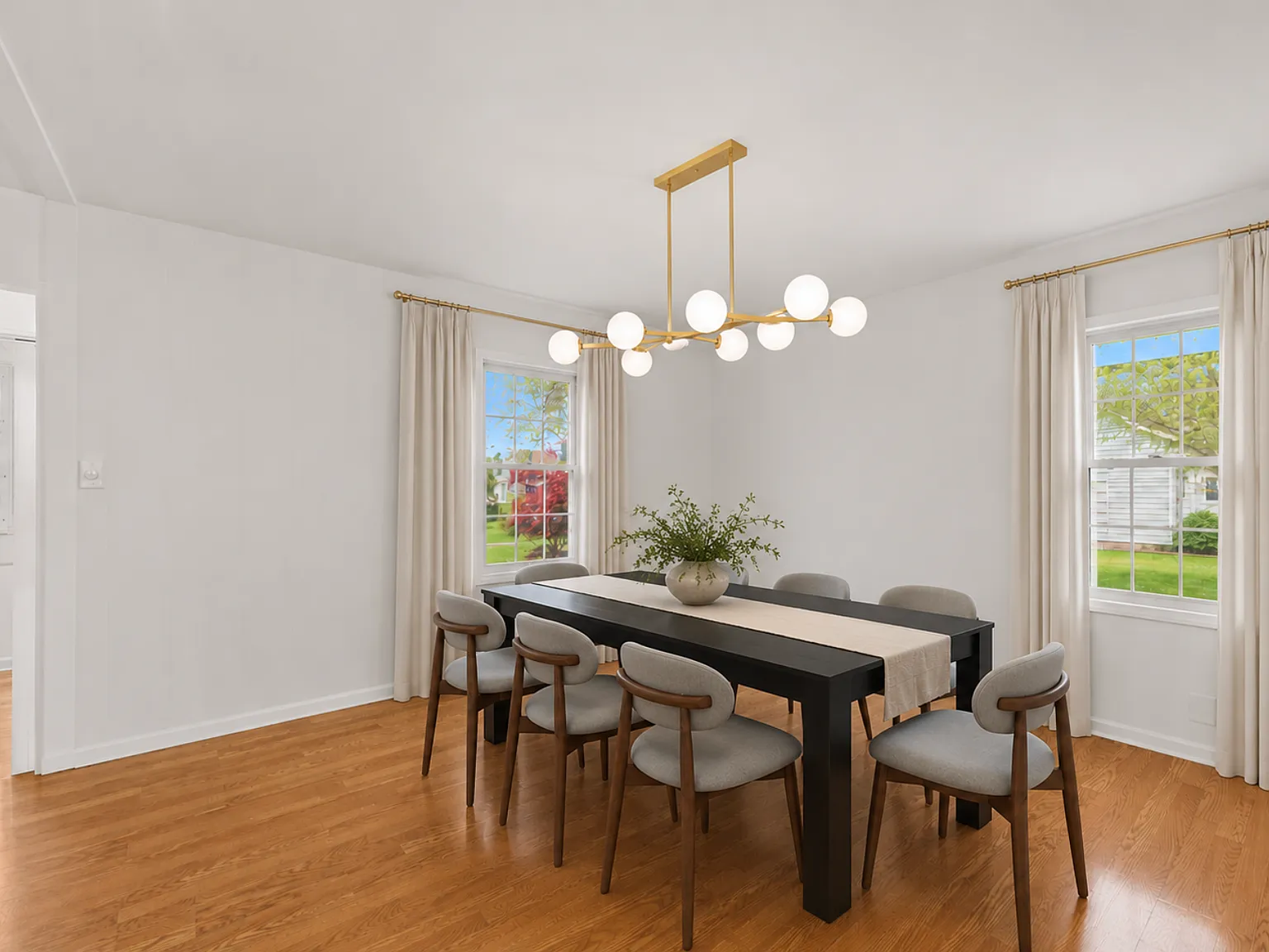3 bed, 2116 sqft, $3,400 — Photo 3