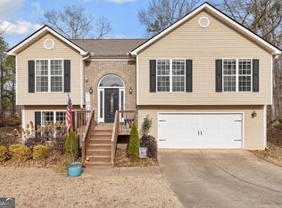 93 Fieldcrest Ct, Jefferson, GA 30549
