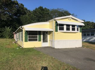 48 Contessa St, Springfield, MA 01119