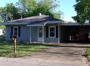 211 Kelly St, Bonham, TX 75418
