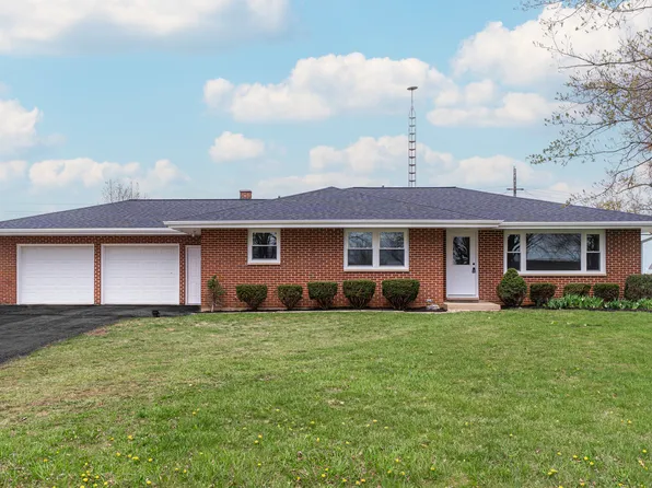 2547 Pleasant St, Dekalb, IL 60115