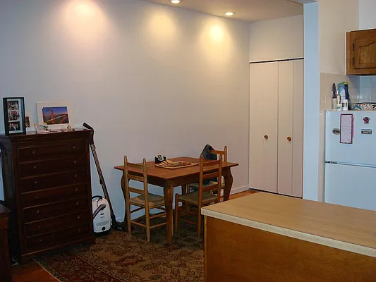 Rented by Manhattan Flats | media 11