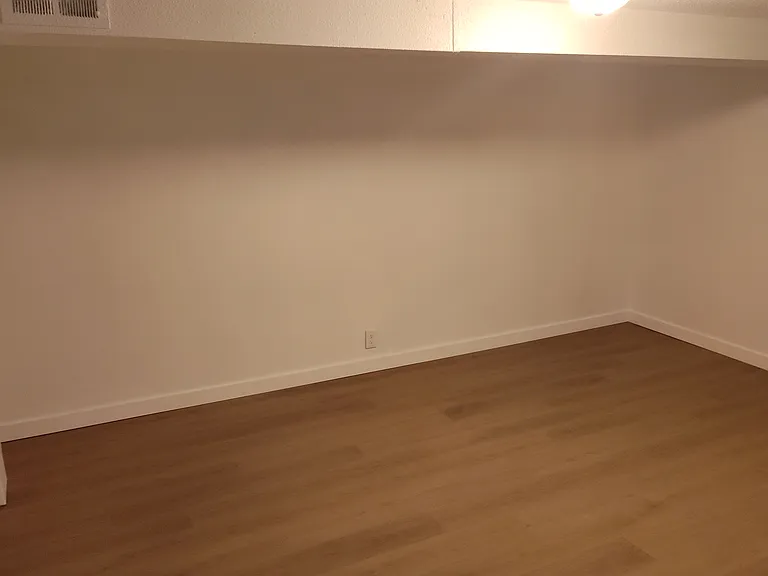 Large Finished Basement. You have this large extra space at no extra charge.