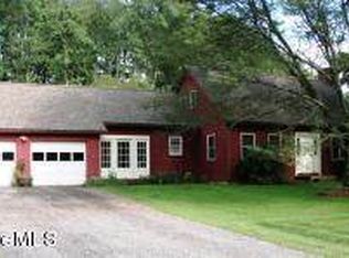51 Cobble Ln, Sheffield, MA 01257