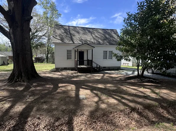 105 Murray Dr, Ninety Six, SC 29666