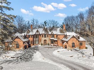 59 Hidden Rdg, Bloomfield Hills, MI 48304