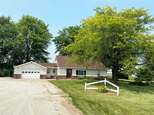 205 Indiana Dr, Pleasantville, IA 50225