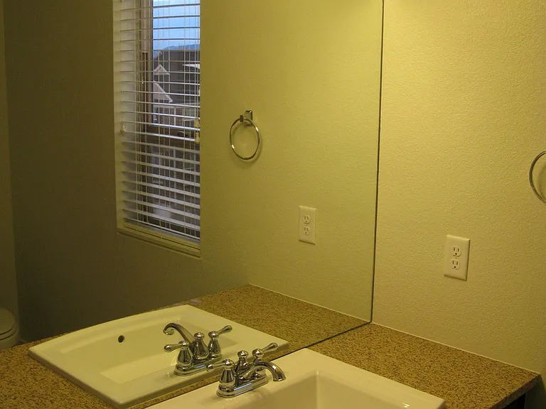 2420 Uinta St — Photo 11