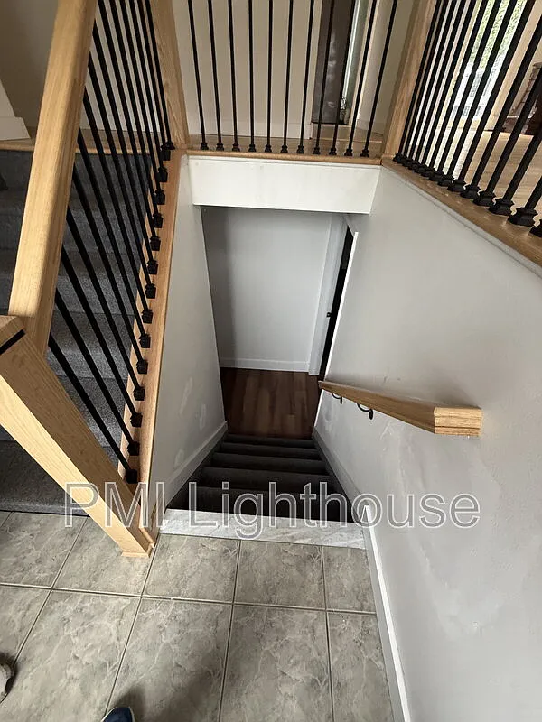 4 bed, 2.0 bath, 1600 sqft, $4,500 — Photo 3