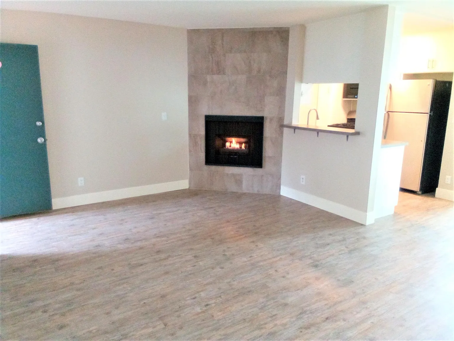 2 bed, 1020 sqft, $2,600 — Photo 2