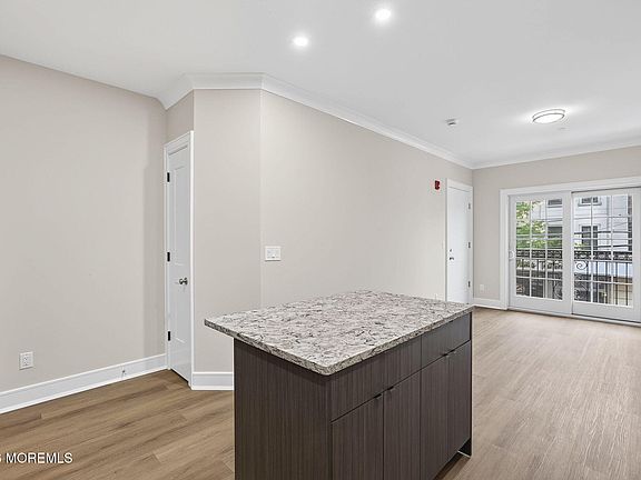 4th image of 112 Brighton Ave #2A