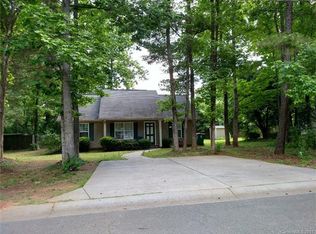 9242 Eleanor Dr, Charlotte, NC 28214