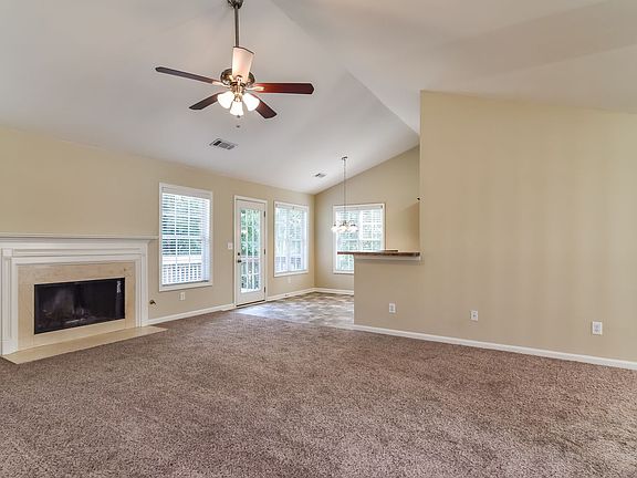 2nd image of 1185 Pennefeather Ln