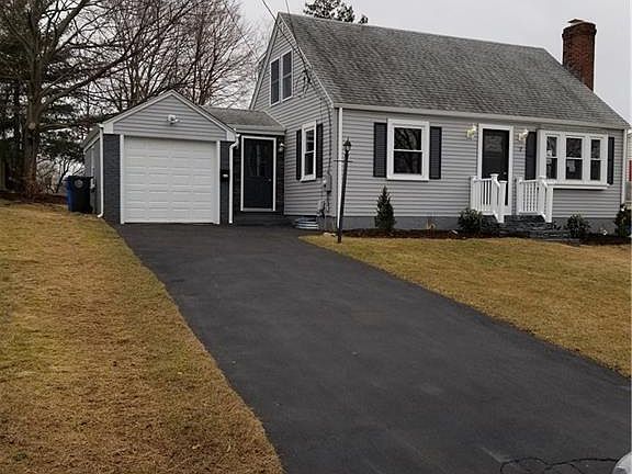 2nd image of 7 Ledgewood Dr
